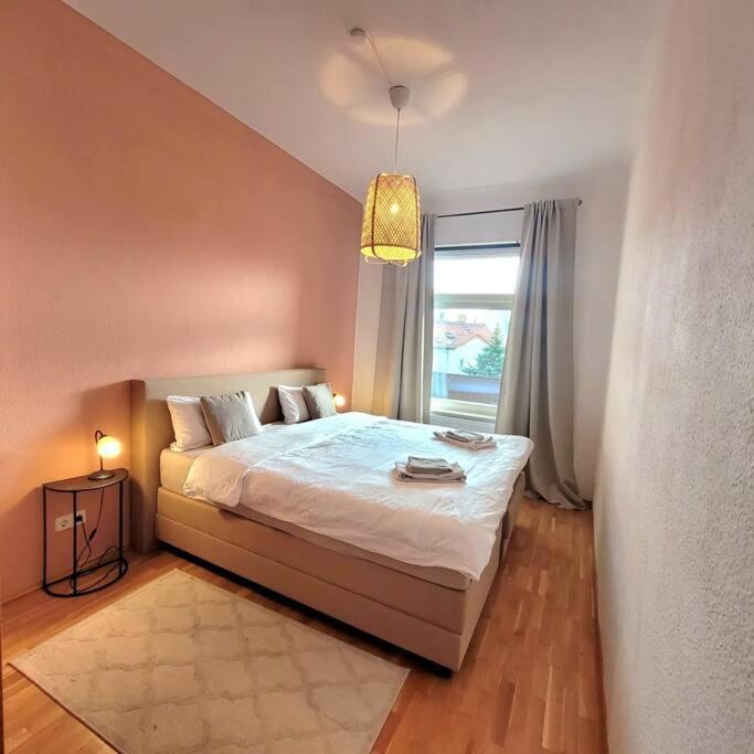 Design Altbauwohnung Mit Balkon Und Parkplatz Leipzig Exterior foto
