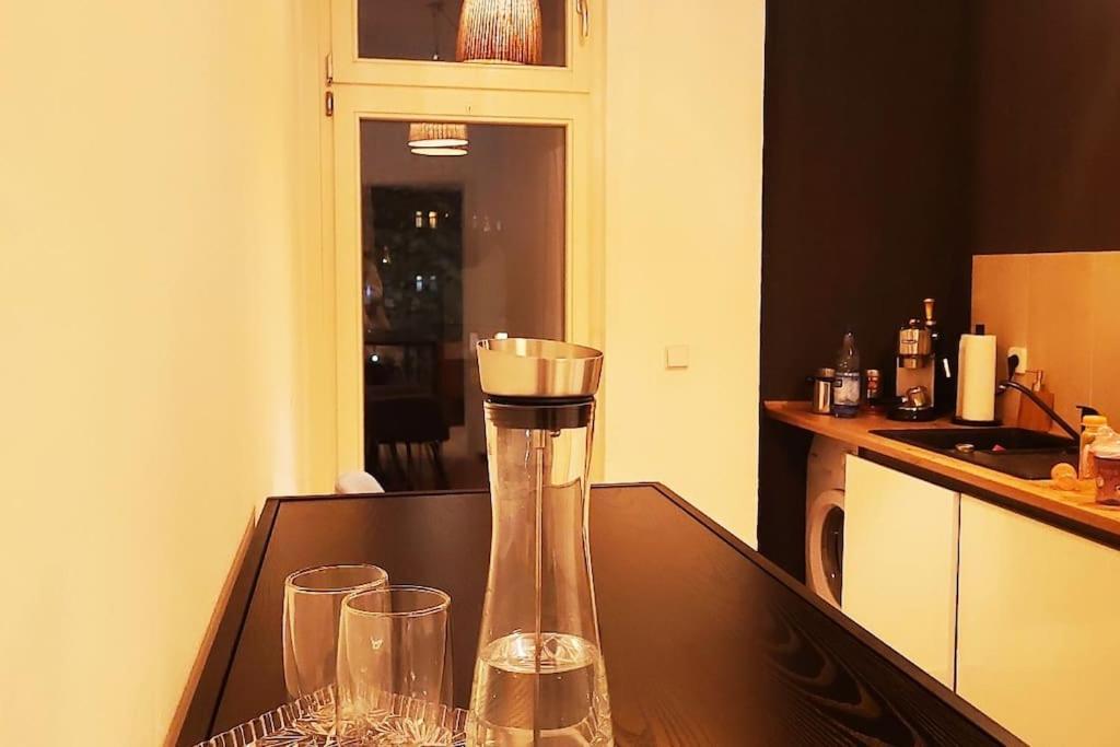 Design Altbauwohnung Mit Balkon Und Parkplatz Leipzig Exterior foto