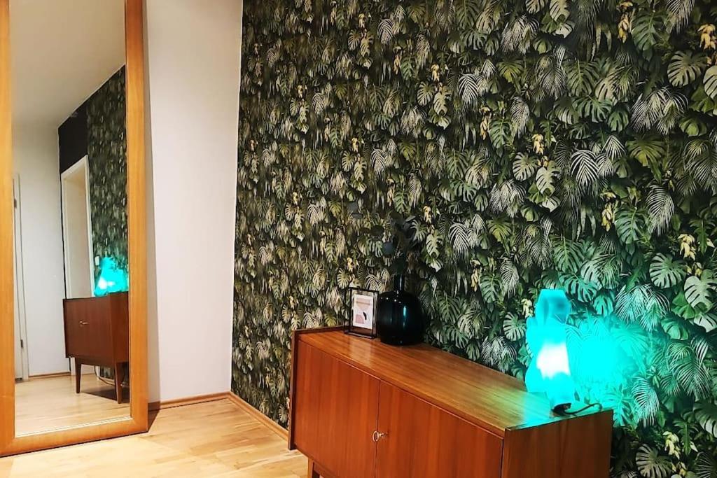 Design Altbauwohnung Mit Balkon Und Parkplatz Leipzig Exterior foto